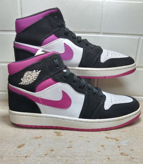 รองเท้าผ้าใบหุ้มข้อมือสองNike  Jordan เบอร์ 41ยาว 26 cm คัดพิเศษสภาพดี พื้นไม่แข็งไม่ลื่น รูปที่ 2