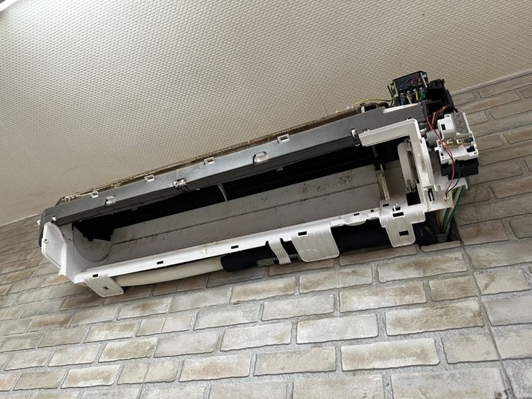 บริการล้างแอร์ ซ่อมแอร์ ด่วน ถอดแอร์ ติดตั้งแแร์