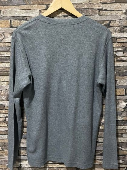 เสืัอ Uniqlo รูปที่ 3