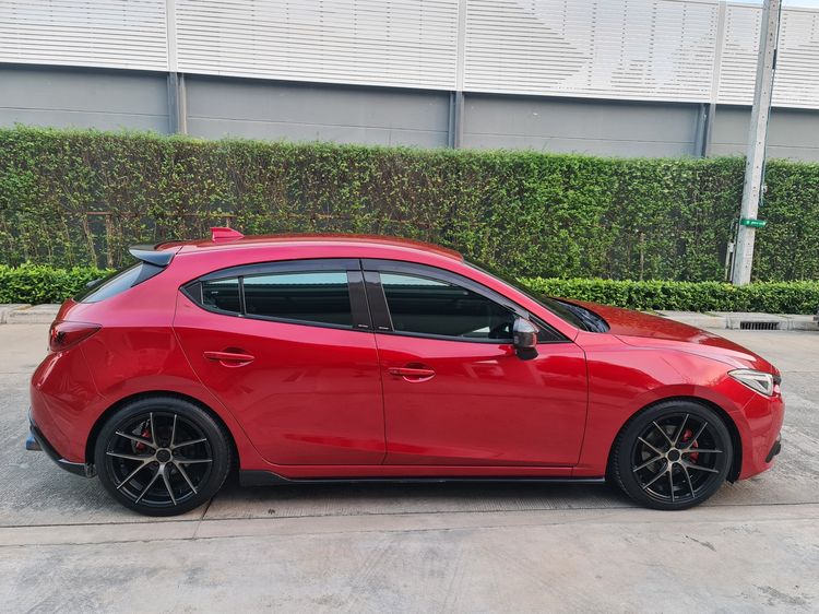 Mazda Mazda3 2015 2.0 S Sports Sedan เบนซิน ไม่ติดแก๊ส เกียร์อัตโนมัติ แดง รูปที่ 4