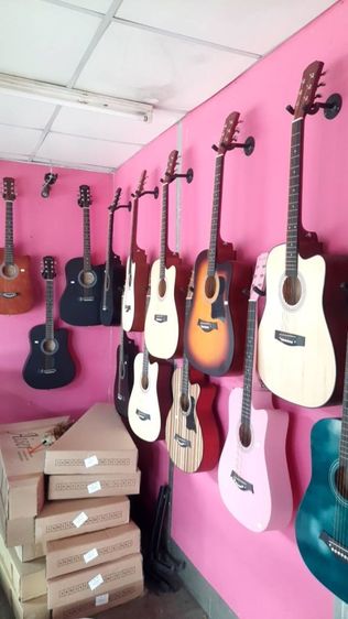 กีตาร์เริ่มต้น990