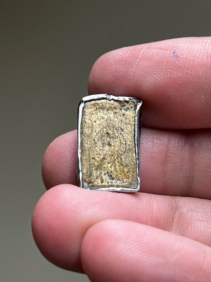 พระหล่อเก่า รูปที่ 2