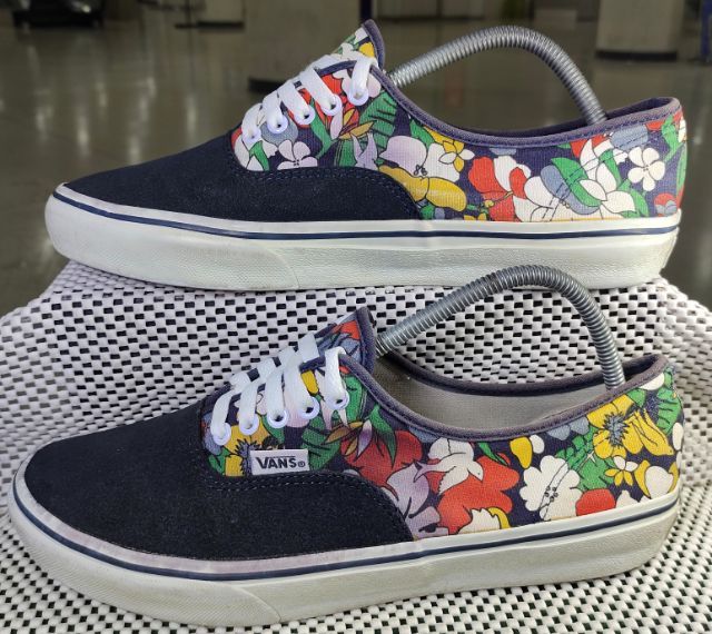 รองเท้า💥VANS 💥รายพิเศษ💥ของแท้‼️พื้นเดิม นิ่ม สวยๆ เดิม สภาพดี💥ไซร์ 43  รูปที่ 12