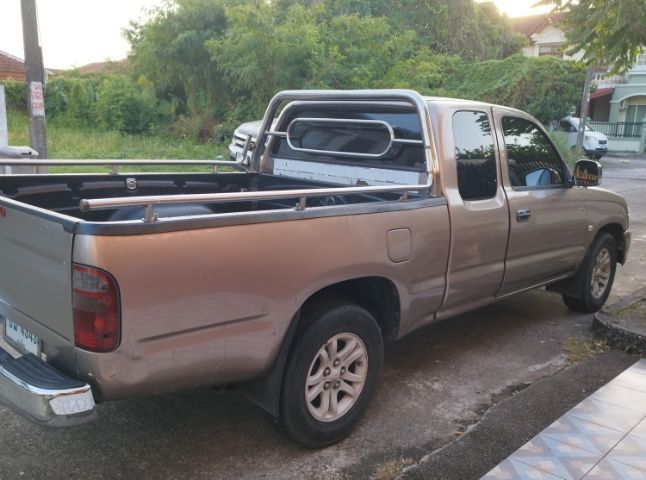 Toyota Hilux Tiger D4D 2004 รุ่นย่อยอื่นๆ Pickup ดีเซล ไม่ติดแก๊ส เกียร์ธรรมดา บรอนซ์ทอง รูปที่ 4
