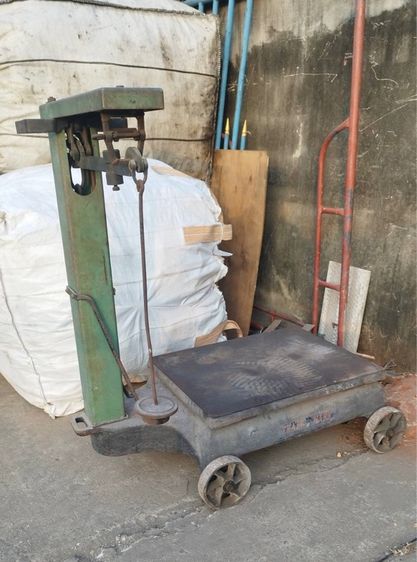 อื่นๆ ตราชั่งคานเลื่อน โบราณ