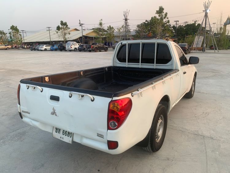 Mitsubishi Triton 2015 2.5 GL ดีเซล เกียร์ธรรมดา ขาว รูปที่ 3
