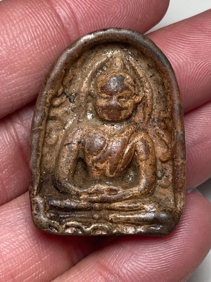 พระซุ้มกอเนื้อดิน