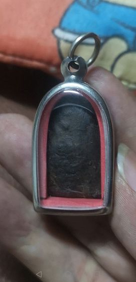 พระคงลำพูน​ เนื้อดำ​ กรุเก่า​ จ.ลำพูน รูปที่ 9