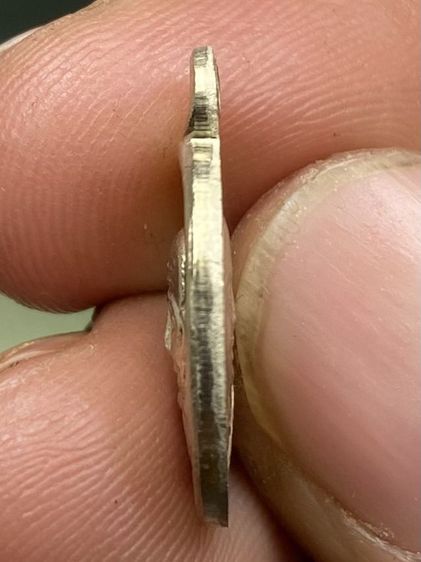 เหรียญหลวงปู่ทวดเม็ดแตง วงเดือน รูปที่ 3