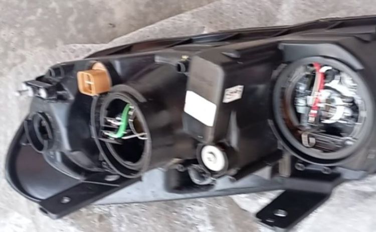 ไฟหน้า แท้ แคปติว่า รูปที่ 17