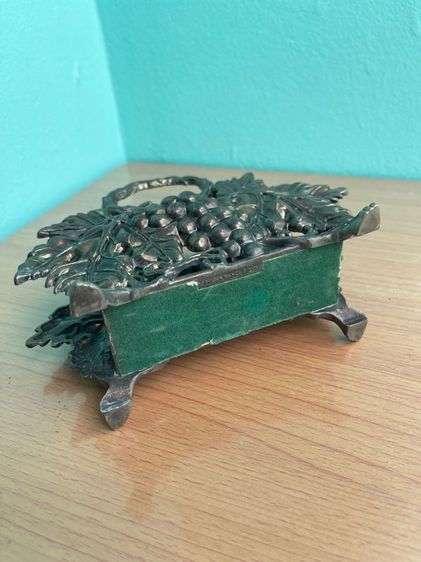 ที่ใส่กระดาษ ลายเถาองุ่น ซิลเวอร์ เพลต งานนอกเก่าสะสม รูปที่ 11