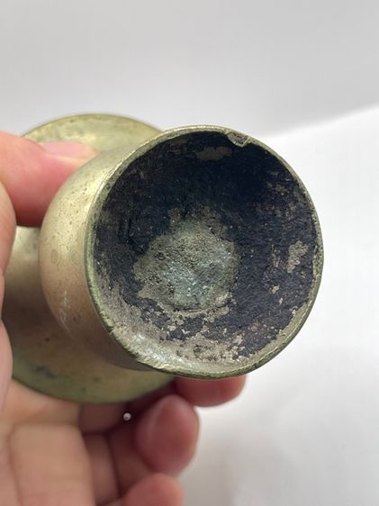 กระโถน ปากแตรจิ๋ว ทองเหลืองเก่าสะสม รูปที่ 8