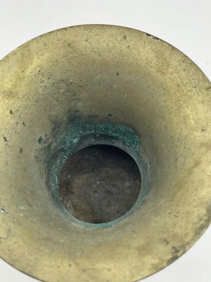 กระโถน ปากแตรจิ๋ว ทองเหลืองเก่าสะสม รูปที่ 5