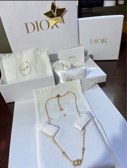 สร้อยคอและจี้ สร้อยคอ