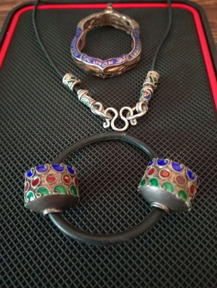 เนื้อเงินแท้ลงยาลายนูนเก่าโบราณงานสั่งทำสภาพเยี่ยม รูปที่ 8