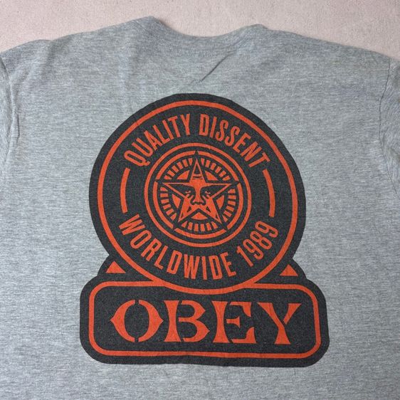 เสื้อยืด Obey Size L