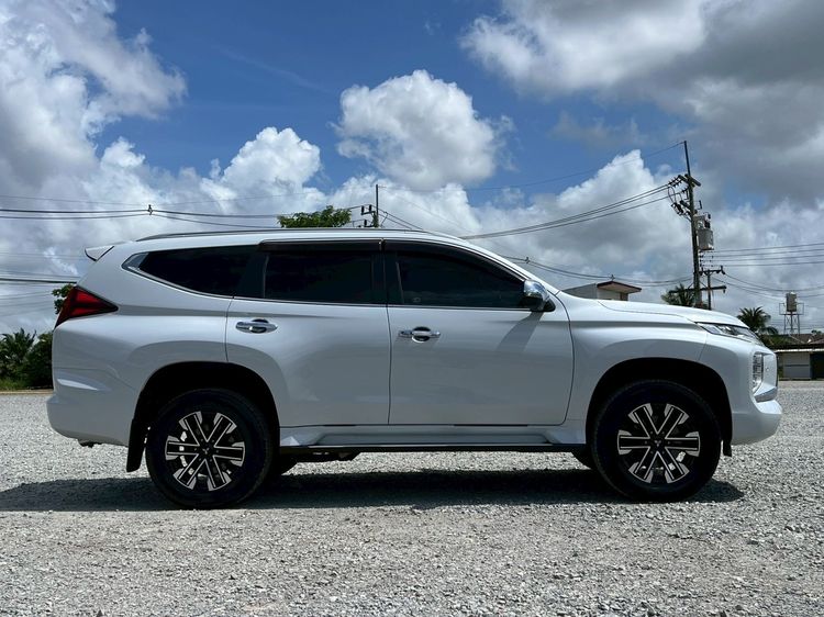 Mitsubishi Pajero Sport 2019 2.4 GT Premium 2WD Utility-car เบนซิน ไม่ติดแก๊ส เกียร์อัตโนมัติ ขาว รูปที่ 4