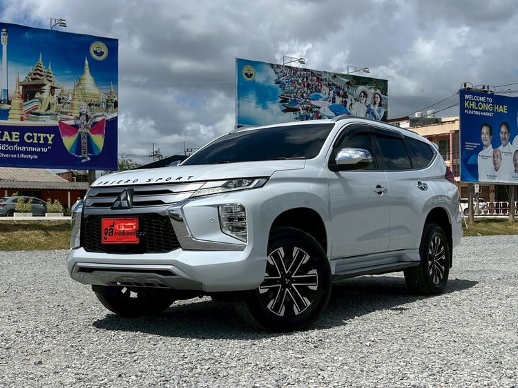 Mitsubishi Pajero Sport 2019 2.4 GT Premium 2WD Utility-car เบนซิน ไม่ติดแก๊ส เกียร์อัตโนมัติ ขาว รูปที่ 2