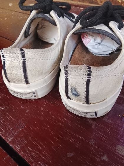 รองเท้าผ้าใบขายคู่ รูปที่ 8