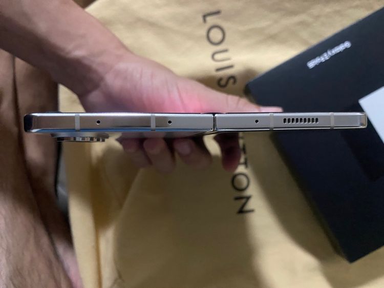 ปล่อยครบกล่อง Fold 5  รอม12แรม256 GB ต่อรองราคาได้ครับ สภาพนางฟ้า 95เปอร์เซ็น รูปที่ 4