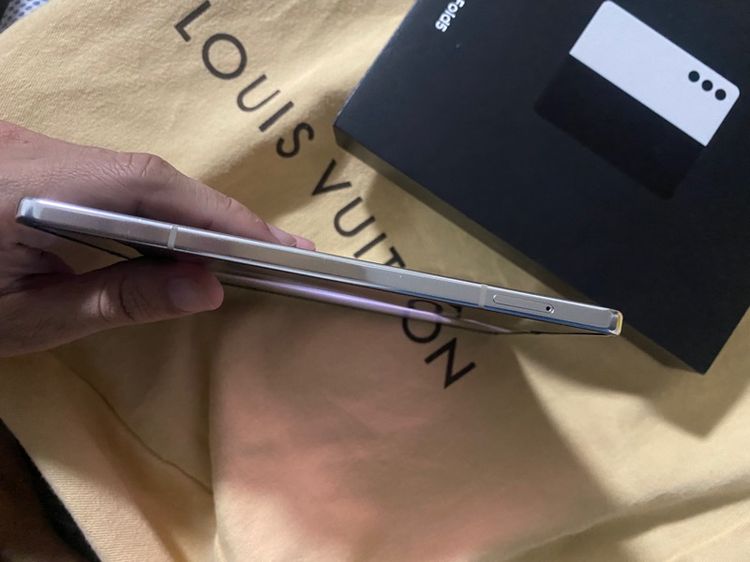 ปล่อยครบกล่อง Fold 5  รอม12แรม256 GB ต่อรองราคาได้ครับ สภาพนางฟ้า 95เปอร์เซ็น รูปที่ 5