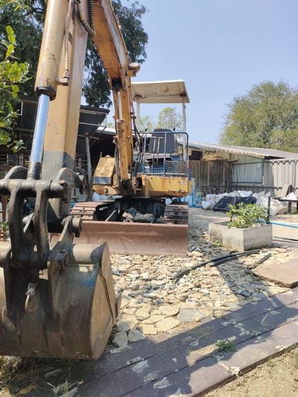 ขายรถแมคโค โคมัตสุ PC30  สภาพดี พร้อมใช้งานขาย198,000บาทติดต่อ T. 0818347740 รูปที่ 13