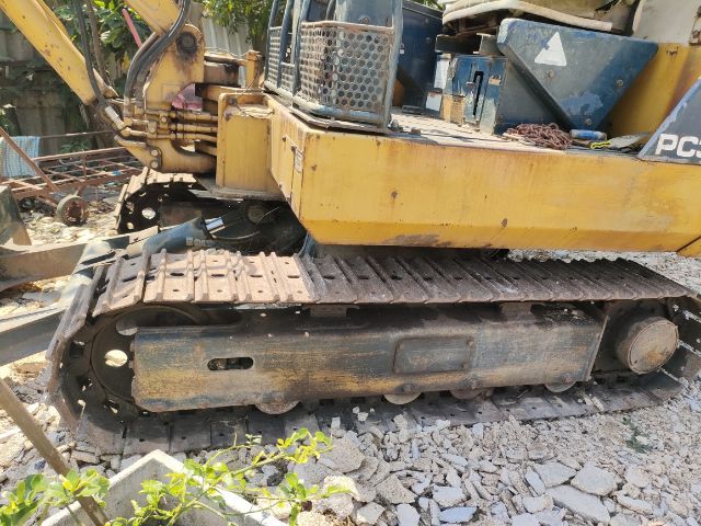 ขายรถแมคโค โคมัตสุ PC30  สภาพดี พร้อมใช้งานขาย198,000บาทติดต่อ T. 0818347740 รูปที่ 11