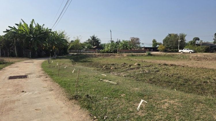 ขายที่ดิน2ไร่ ทางเข้าวัดหินกอง หมู่1 อ.เมืองราชบุรี