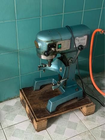 เครื่องปั่นแป้ง ตัวใหญ่ 