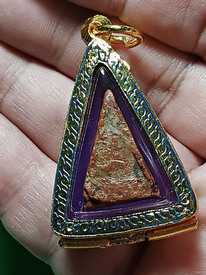 พระนางพญา กรุเก่า วัดนางพญา จ.พิษณุโลก เนื้อเเดงสีมะขามเปียกจัดเก่า สภาพสวยเก่าถึงยุค ดูง่าย น่าใช้มากครับ  รูปที่ 11