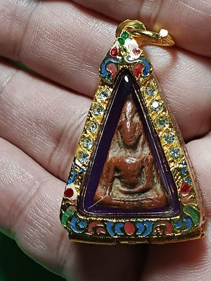 พระนางพญา กรุเก่า วัดนางพญา จ.พิษณุโลก เนื้อเเดงสีมะขามเปียกจัดเก่า สภาพสวยเก่าถึงยุค ดูง่าย น่าใช้มากครับ  รูปที่ 10