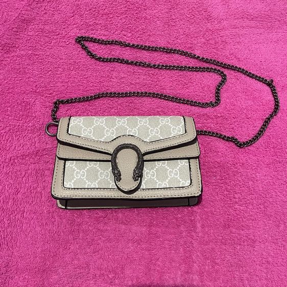 กระเป๋า