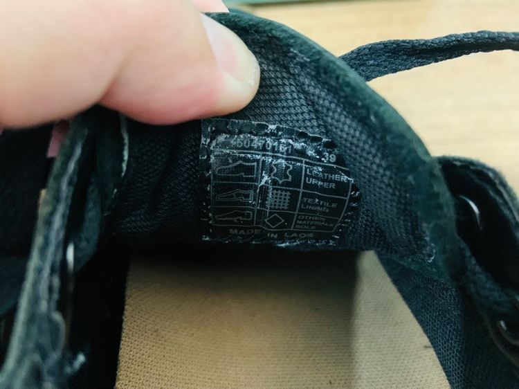 รองเท้า BOSS แท้ 💯 เบอร์ 39 cm 25.5 คนเท้า 25.5-26.5 cm ใส่ได้ครับ สภาพดีมาก พื้นเต็ม ทรงสวย หายากน่าสะลมครับ รูปที่ 9