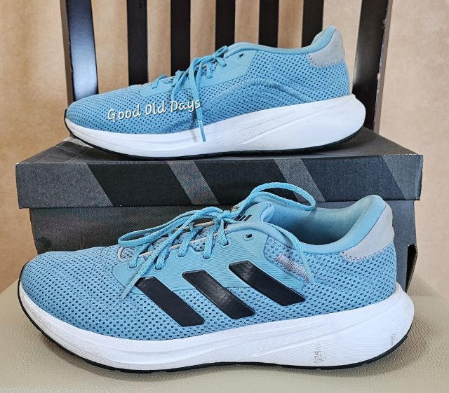ฟ้า UK 6.5 | EU 40 | US 8 (ส่งตอ) รองเท้าผ้าใบ Adidas