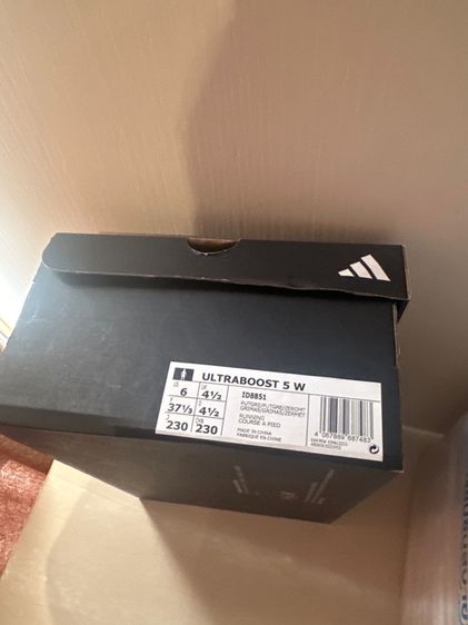 รองเท้าผ้าใบ Adidas  รูปที่ 4