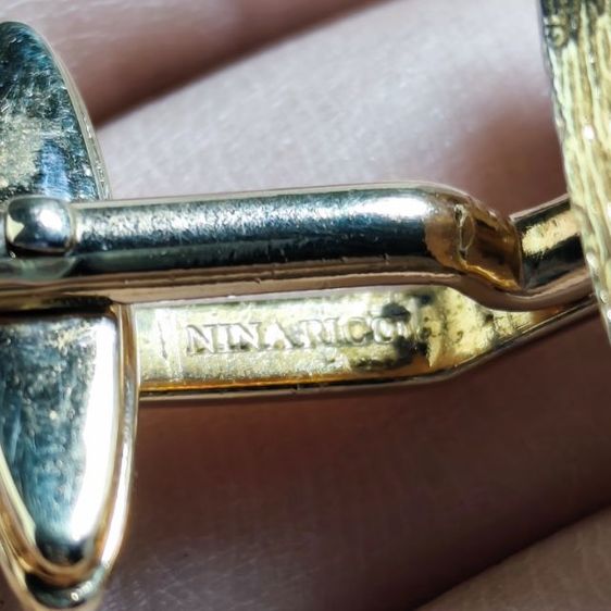 🔖คัพลิงก์สีทอง18k แบรนด์ Nina Ricci วินเทจ มีตอกโค้ด ของจริงสวยมาก งานจากต่างประเทศ รูปที่ 4