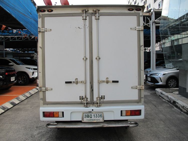 Isuzu D-MAX 2021 1.9 B Van ดีเซล ไม่ติดแก๊ส เกียร์ธรรมดา ขาว รูปที่ 4