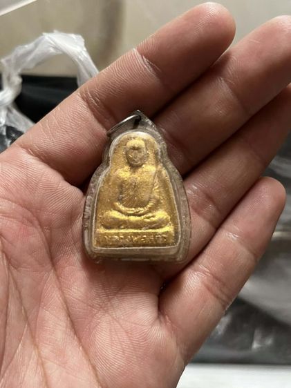 หลวงพ่อแก้ววัดหนองตำลึงปี2506 ปิดทองเดิม เลี่ยมเดิม รัปประกันพระแท้คับ รูปที่ 4