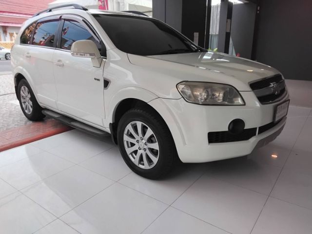 รถ Chevrolet Captiva 2.0 LT 4WD สี ขาว