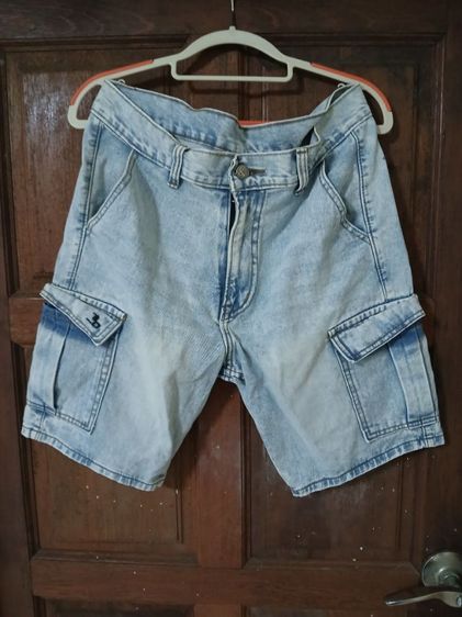 กางเกงยีนส์ขาสั้น Buck