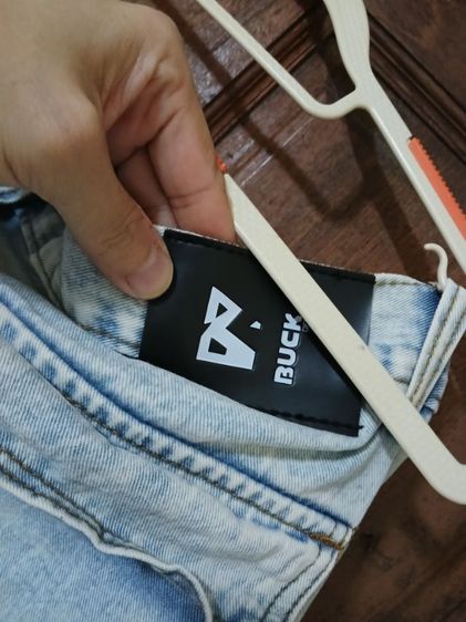 กางเกงยีนส์ขาสั้น Buck รูปที่ 5