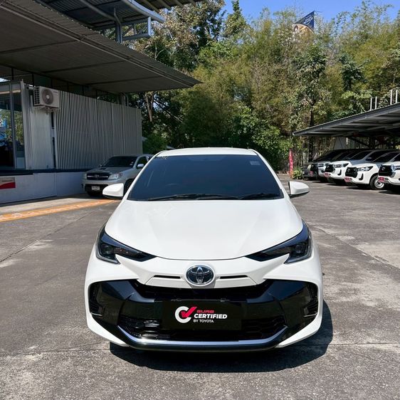 Toyota Yaris 2023 1.2 Sport Sedan เบนซิน ไม่ติดแก๊ส เกียร์อัตโนมัติ ขาว รูปที่ 2