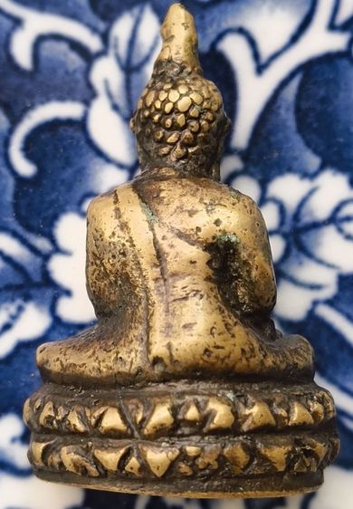 พระรูปหล่อโบราณเนื้อโลหะเก่าค่ะ(1) รูปที่ 6