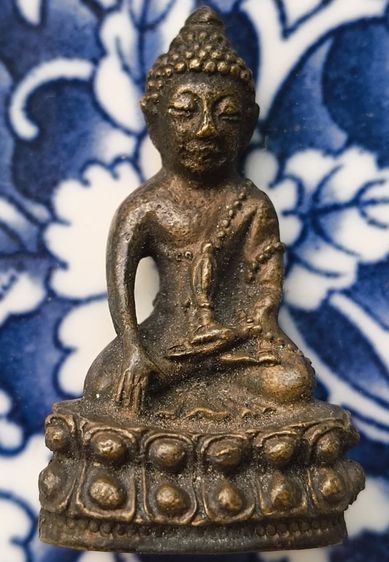 พระหล่อเนื้อโลหะเก่าค่ะ(2) รูปที่ 7