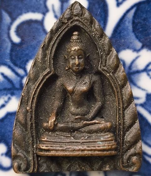 พระรูปหล่อเนื้อโลหะเก่าค่ะ(3) รูปที่ 11