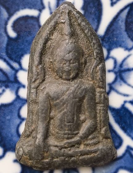 พระรูปหล่อเนื้อโลหะเก่าค่ะ(5) รูปที่ 3