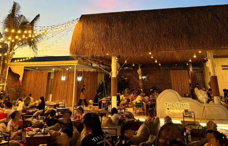ร้านอาหาร เซ้งด่วน คาเฟ่หมูกระทะ ถนนหอการค้า นนทบุรี โซนcenter ใกล้โลตัส