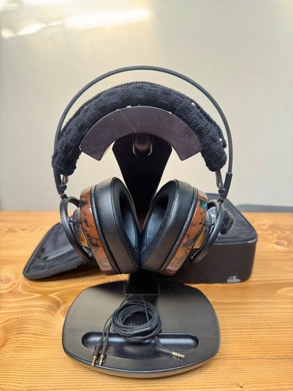 หูฟัง Audioquest nighthawk
