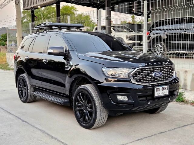 รถ Ford Everest 2.0 Titanium Plus 4WD สี ดำ