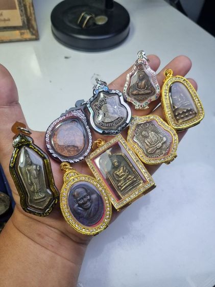 เปิดครับ หมดนี่ เอา 2,500 ครับ พร้อมส่ง